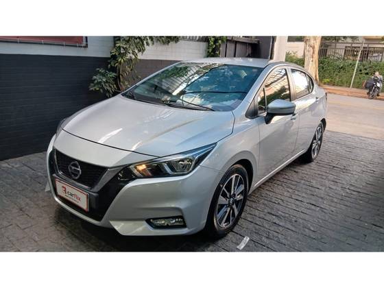 NISSAN VERSA 1.6 16V FLEX ADVANCE XTRONIC NISSAN VERSA 1.6 16V FLEX ADVANCE XTRONIC